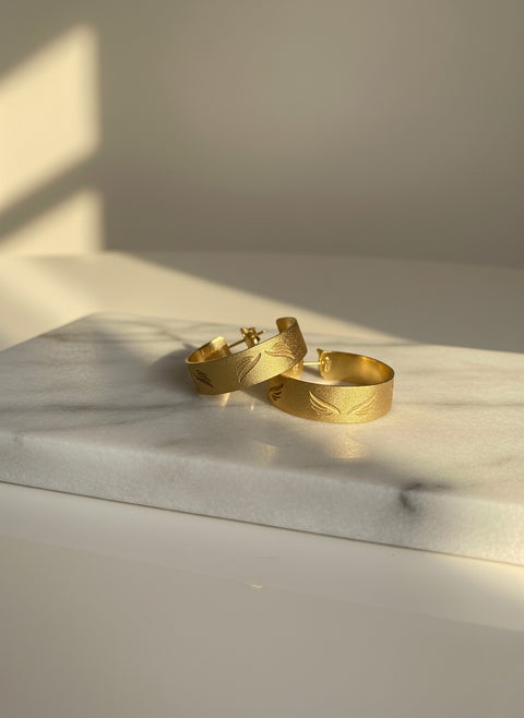 Candongas Alas Viento Medianas- Alas en Tono dorado